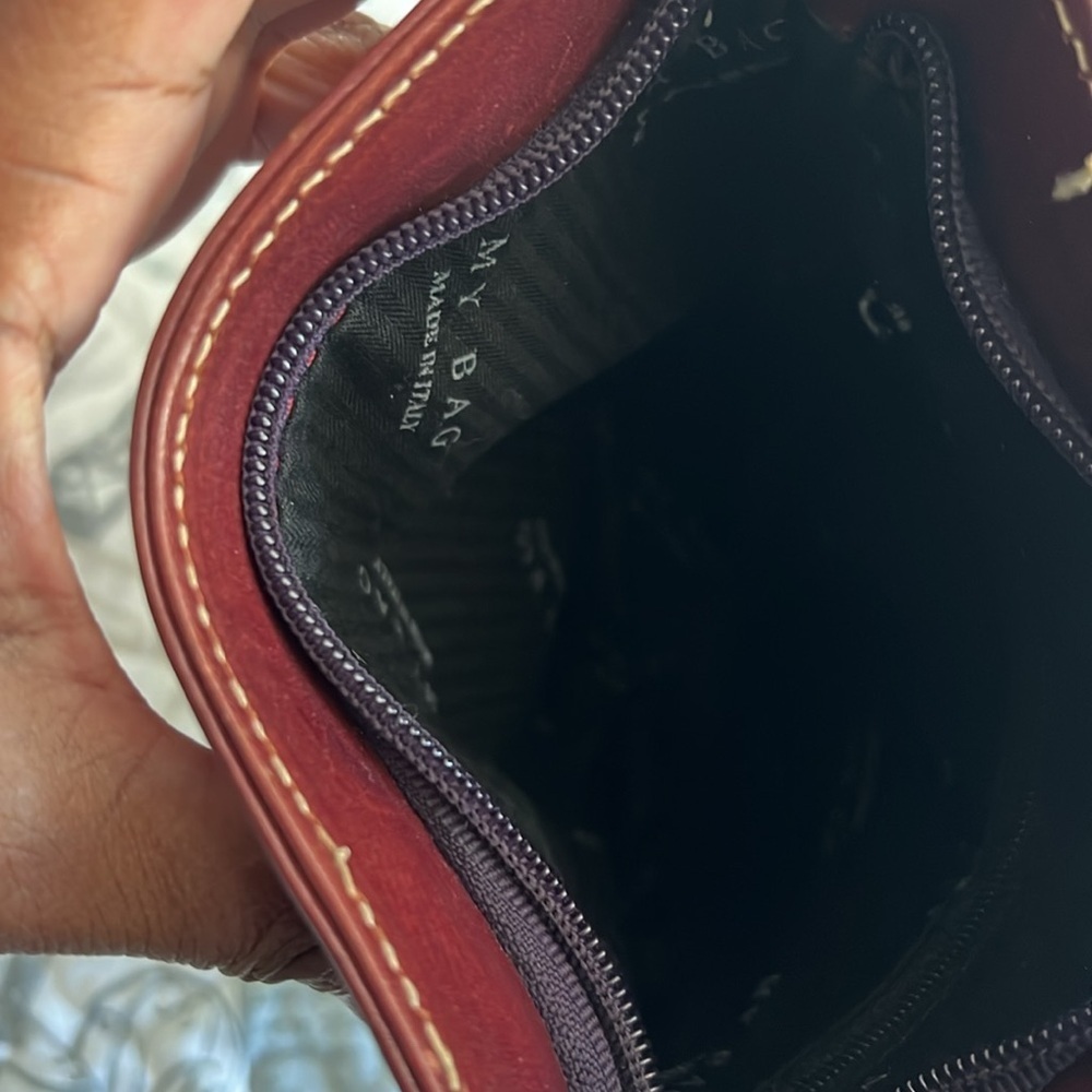 Genuine Leather made in Italy Burgundy crossbody bag - Picture 8 of 10